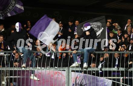 Fussball OEFB Cup. WAC gegen SK Austria Klagenfurt. Fans (Austria Klagenfurt). Wolfsberg, am 30.10.2024.
Foto: Kuess
---
pressefotos, pressefotografie, kuess, qs, qspictures, sport, bild, bilder, bilddatenbank