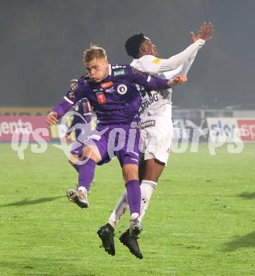 Fussball OEFB Cup. WAC gegen SK Austria Klagenfurt. Emanuel Ofori Agyemang  (WAC), Jonas Kuehn (Austria Klagenfurt). Wolfsberg, am 30.10.2024.
Foto: Kuess
---
pressefotos, pressefotografie, kuess, qs, qspictures, sport, bild, bilder, bilddatenbank