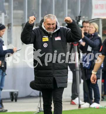 Fussball Bundesliga.  Austria Klagenfurt gegen WAC.   Jubel Trainer Peter Pacult (Austria Klagenfurt).  Klagenfurt, am 3.11.2024.
Foto: Kuess
www.qspictures.net
---
pressefotos, pressefotografie, kuess, qs, qspictures, sport, bild, bilder, bilddatenbank