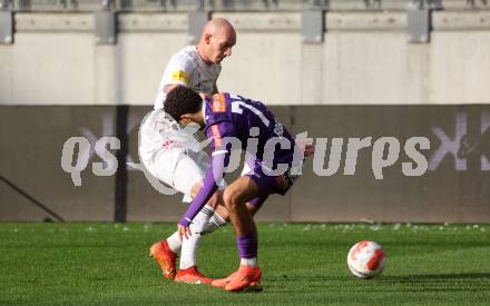 Fussball Bundesliga.  Austria Klagenfurt gegen WAC.  Ben Bobzien,  (Austria Klagenfurt), Nicolas Wimmer  (WAC). Klagenfurt, am 3.11.2024.
Foto: Kuess
www.qspictures.net
---
pressefotos, pressefotografie, kuess, qs, qspictures, sport, bild, bilder, bilddatenbank