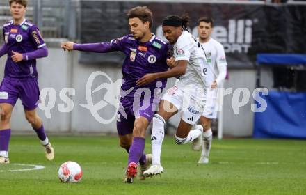 Fussball Bundesliga.  Austria Klagenfurt gegen WAC.  Thorsten Mahrer,  (Austria Klagenfurt),  Thierno Ballo (WAC). Klagenfurt, am 3.11.2024.
Foto: Kuess
www.qspictures.net
---
pressefotos, pressefotografie, kuess, qs, qspictures, sport, bild, bilder, bilddatenbank