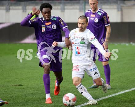 Fussball Bundesliga.  Austria Klagenfurt gegen WAC.  Rafid-Dikeni Salifou,  (Austria Klagenfurt),  Sandro Altunashvili (WAC). Klagenfurt, am 3.11.2024.
Foto: Kuess
www.qspictures.net
---
pressefotos, pressefotografie, kuess, qs, qspictures, sport, bild, bilder, bilddatenbank