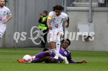 Fussball Bundesliga.  Austria Klagenfurt gegen WAC.  Dikeni-Rafid Salifou, (Austria Klagenfurt),  Thierno Ballo  (WAC). Klagenfurt, am 3.11.2024.
Foto: Kuess
www.qspictures.net
---
pressefotos, pressefotografie, kuess, qs, qspictures, sport, bild, bilder, bilddatenbank