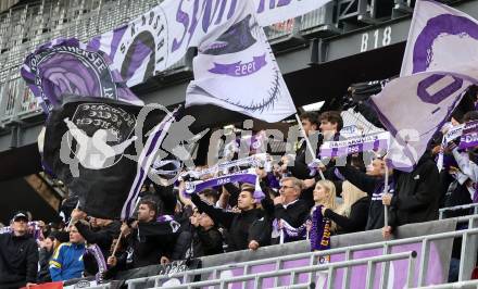 Fussball Bundesliga.  Austria Klagenfurt gegen WAC.  Fans (WAC). Klagenfurt, am 3.11.2024.
Foto: Kuess
www.qspictures.net
---
pressefotos, pressefotografie, kuess, qs, qspictures, sport, bild, bilder, bilddatenbank