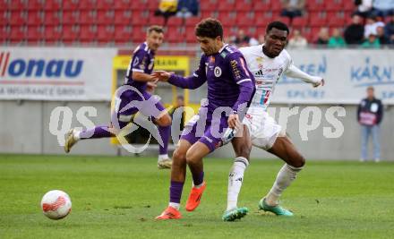 Fussball Bundesliga.  Austria Klagenfurt gegen WAC.  Ben Bobzien, (Austria Klagenfurt), Chibuike Godfrey Nwaiwu   (WAC). Klagenfurt, am 3.11.2024.
Foto: Kuess
www.qspictures.net
---
pressefotos, pressefotografie, kuess, qs, qspictures, sport, bild, bilder, bilddatenbank