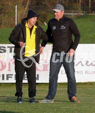 Fussball 1. Klasse D. Griffen gegen Bad St. Leonhard. Trainer Nevenka Vasiljevic (Griffen), Trainer Herwig Kreuzer (Bad St. Leonhard) . Griffen, am 2.11.2024.
Foto: Kuess
---
pressefotos, pressefotografie, kuess, qs, qspictures, sport, bild, bilder, bilddatenbank