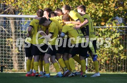 Fussball 1. Klasse D. Griffen gegen Bad St. Leonhard.   Torjubel Pascal Werner Bierbaumer  (Griffen),   Griffen, am 2.11.2024.
Foto: Kuess
www.qspictures.net
---
pressefotos, pressefotografie, kuess, qs, qspictures, sport, bild, bilder, bilddatenbank