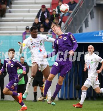 Fussball Bundesliga. SK Austria Klagenfurt gegen WAC.. Nicolas Binder  (Austria Klagenfurt), Chibuike Godfrey Nwaiwu (WAC). Klagenfurt, am 3.11.2024
Foto: Kuess
---
pressefotos, pressefotografie, kuess, qs, qspictures, sport, bild, bilder, bilddatenbank