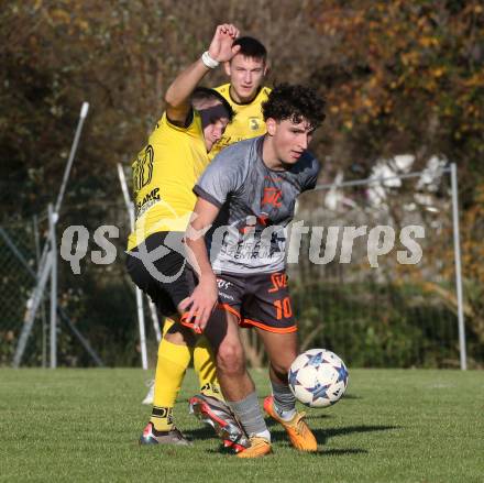 Fussball 1. Klasse D. Griffen gegen Bad St. Leonhard.  Florian Johannes Napetschnig  (Griffen),   Luca Martin Schuessler (Bad St. Leonhard). Griffen, am 2.11.2024.
Foto: Kuess
www.qspictures.net
---
pressefotos, pressefotografie, kuess, qs, qspictures, sport, bild, bilder, bilddatenbank