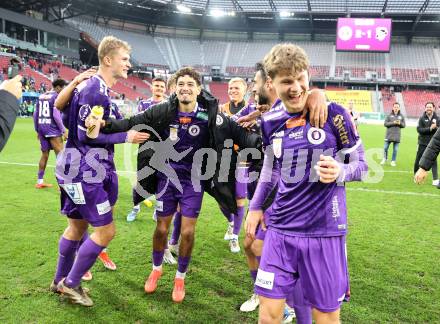 Fussball Bundesliga. SK Austria Klagenfurt gegen WAC.. Jubel Jannik Robatsch, Ben Bobzien, Nicolas Binder (Austria Klagenfurt). Klagenfurt, am 3.11.2024
Foto: Kuess
---
pressefotos, pressefotografie, kuess, qs, qspictures, sport, bild, bilder, bilddatenbank