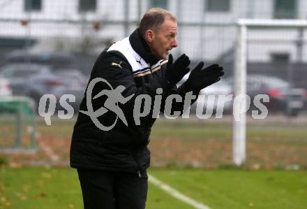 Fussball Kaerntner Liga. KAC gegen Donau.  Trainer Kurt Stuck (Donau). Klagenfurt, am 9.11.2024.
Foto: Kuess
www.qspictures.net
---
pressefotos, pressefotografie, kuess, qs, qspictures, sport, bild, bilder, bilddatenbank