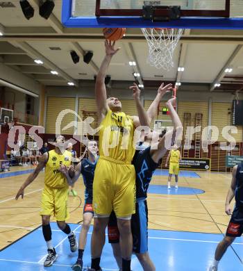 Basketball 2. Liga 2024/2025. Grunddurchgang 7. Runde. Woerthersee Piraten gegen Vienna Timberwolves.  Andreas Nuck (Piraten),  Maximilian Seher (Vienna). Klagenfurt, am 9.11.2024.
Foto: Kuess


---
pressefotos, pressefotografie, kuess, qs, qspictures, sport, bild, bilder, bilddatenbank