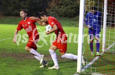 Fussball Kaerntner Liga. KAC gegen Donau.   Torjubel Maximilian Hubert Watscher, Mihret Topcagic (KAC),  Klagenfurt, am 9.11.2024.
Foto: Kuess
www.qspictures.net
---
pressefotos, pressefotografie, kuess, qs, qspictures, sport, bild, bilder, bilddatenbank