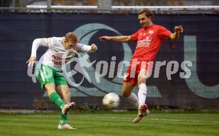 Fussball Kaerntner Liga. KAC gegen Donau.   Peter Pucker (KAC),  Andreas Martin Tatschl  (Donau). Klagenfurt, am 9.11.2024.
Foto: Kuess
www.qspictures.net
---
pressefotos, pressefotografie, kuess, qs, qspictures, sport, bild, bilder, bilddatenbank