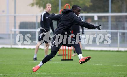 Fussball Bundesliga. SK Austria Klagenfurt. Training.   Solomon Bonnah.
Foto: Kuess
---
pressefotos, pressefotografie, kuess, qs, qspictures, sport, bild, bilder, bilddatenbank