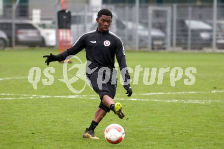 Fussball Bundesliga. SK Austria Klagenfurt.  Denzel Owusu. 
Foto: Kuess
---
pressefotos, pressefotografie, kuess, qs, qspictures, sport, bild, bilder, bilddatenbank