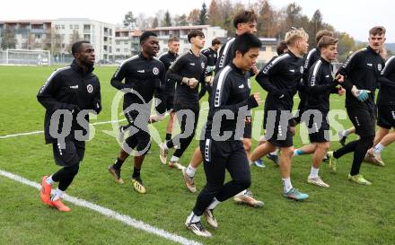 Fussball Bundesliga. SK Austria Klagenfurt. Training.   Denzel Owusu..
Foto: Kuess
---
pressefotos, pressefotografie, kuess, qs, qspictures, sport, bild, bilder, bilddatenbank