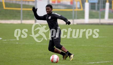 Fussball Bundesliga. SK Austria Klagenfurt.  Denzel Owusu.
Foto: Kuess
---
pressefotos, pressefotografie, kuess, qs, qspictures, sport, bild, bilder, bilddatenbank