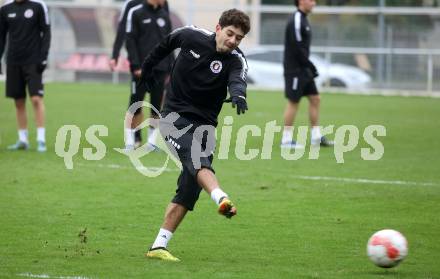 Fussball Bundesliga. SK Austria Klagenfurt. Training.   Ben Bobzien.
Foto: Kuess
---
pressefotos, pressefotografie, kuess, qs, qspictures, sport, bild, bilder, bilddatenbank