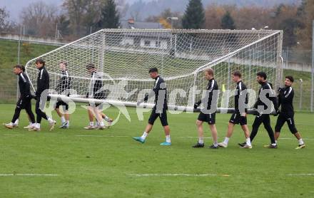 Fussball Bundesliga. SK Austria Klagenfurt. Training.   David Toshevski, Christopher Cvetko, Kosmas Gkezos, Ben Bobzien.
Foto: Kuess
---
pressefotos, pressefotografie, kuess, qs, qspictures, sport, bild, bilder, bilddatenbank