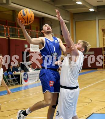 Basketball 2. Liga 2024/2025. Grunddurchgang 8. Runde. KOS Celovec gegen Kufstein Towers.   Oliver Kretschmer (KOS),  Aleksander Mlodianovski (Kufstein). Klagenfurt, am 16.11.2024.
Foto: Kuess


---
pressefotos, pressefotografie, kuess, qs, qspictures, sport, bild, bilder, bilddatenbank