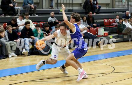 Basketball 2. Liga 2024/2025. Grunddurchgang 8. Runde. KOS Celovec gegen Kufstein Towers.   Niklas Michel (KOS),  Luis Erath (Kufstein). Klagenfurt, am 16.11.2024.
Foto: Kuess


---
pressefotos, pressefotografie, kuess, qs, qspictures, sport, bild, bilder, bilddatenbank