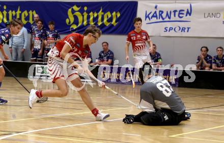 Floorball Derby KAC  gegen VSV Unihockey.   Flaschberger Sebastian (KAC), Taurer Timmo   (VSV). Klagenfurt, am 16.11.2024.
Foto: Kuess
www.qspictures.net
---
pressefotos, pressefotografie, kuess, qs, qspictures, sport, bild, bilder, bilddatenbank