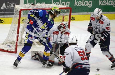 Eishockey ICE Bundesliga. VSV gegen Fehervar.  Maximilian Rebernig  (VSV), Dominik Horvath, Cameron Gaunce (Fehervar). Villach, am 20.11.2024.
Foto: Kuess
---
pressefotos, pressefotografie, kuess, qs, qspictures, sport, bild, bilder, bilddatenbank