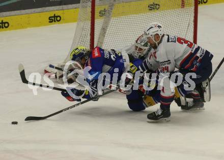 Eishockey ICE Bundesliga. VSV gegen Fehervar.  Nikita Scherbak  (VSV), Istvan Terbocs (Fehervar). Villach, am 20.11.2024.
Foto: Kuess
---
pressefotos, pressefotografie, kuess, qs, qspictures, sport, bild, bilder, bilddatenbank