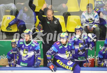 Eishockey ICE Bundesliga. VSV gegen Fehervar.  Trainer Trau Tuomie (VSV). Villach, am 20.11.2024.
Foto: Kuess
---
pressefotos, pressefotografie, kuess, qs, qspictures, sport, bild, bilder, bilddatenbank