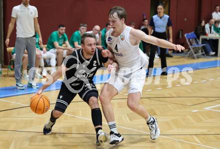 Basketball 2. Liga 2024/2025. Grunddurchgang 9. Runde. KOS Celovec gegen Woerthersee Piraten.  Samuel Seher  (KOS), Tim Huber  (Woerthersee Piraten). Klagenfurt, am 22.11.2024.
Foto: Kuess


---
pressefotos, pressefotografie, kuess, qs, qspictures, sport, bild, bilder, bilddatenbank