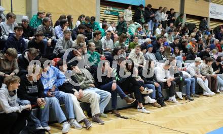 Basketball 2. Liga 2024/2025. Grunddurchgang 9. Runde. KOS Celovec gegen Woerthersee Piraten.  Fans. Klagenfurt, am 22.11.2024.
Foto: Kuess


---
pressefotos, pressefotografie, kuess, qs, qspictures, sport, bild, bilder, bilddatenbank