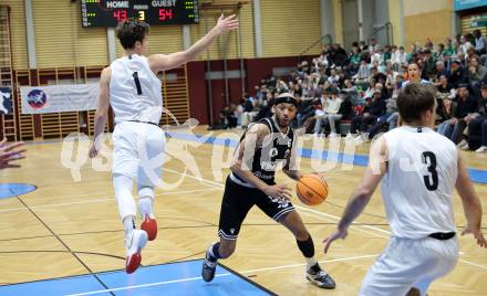 Basketball 2. Liga 2024/2025. Grunddurchgang 9. Runde. KOS Celovec gegen Woerthersee Piraten.  Simon Siencnik (KOS),  Shawn L. Ray (Woerthersee Piraten). Klagenfurt, am 22.11.2024.
Foto: Kuess


---
pressefotos, pressefotografie, kuess, qs, qspictures, sport, bild, bilder, bilddatenbank