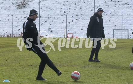 Fussball Bundesliga. Training.  SK Austria Klagenfurt.  Martin Hinteregger, Co-Trainer Martin Lassnig. Klagenfurt, am 26.11.2024.
Foto: Kuess
---
pressefotos, pressefotografie, kuess, qs, qspictures, sport, bild, bilder, bilddatenbank