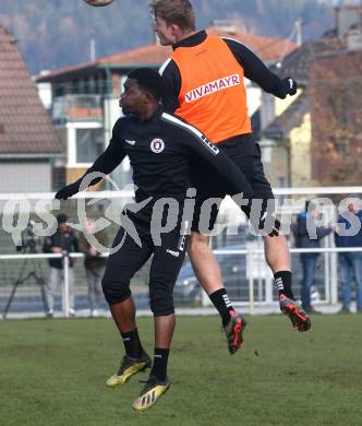 Fussball Bundesliga. Training.  SK Austria Klagenfurt.  Denzel Owusu, Nicolas Binder. Klagenfurt, am 26.11.2024.
Foto: Kuess
---
pressefotos, pressefotografie, kuess, qs, qspictures, sport, bild, bilder, bilddatenbank