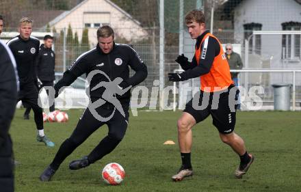 Fussball Bundesliga. Training.  SK Austria Klagenfurt.  Martin Hinteregger, Nicolas Binder. Klagenfurt, am 26.11.2024.
Foto: Kuess
---
pressefotos, pressefotografie, kuess, qs, qspictures, sport, bild, bilder, bilddatenbank