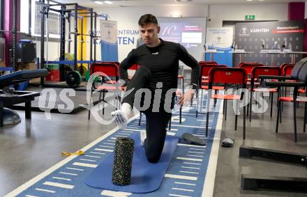 Fussball Bundesliga. Training.  SK Austria Klagenfurt.  David Toshevski. Klagenfurt, am 28.11.2024.
Foto: Kuess
---
pressefotos, pressefotografie, kuess, qs, qspictures, sport, bild, bilder, bilddatenbank