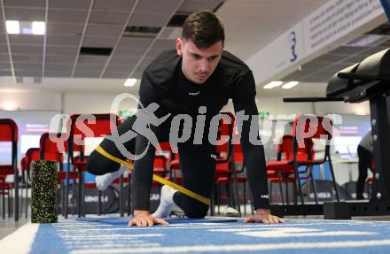 Fussball Bundesliga. Training.  SK Austria Klagenfurt.  David Toshevski. Klagenfurt, am 28.11.2024.
Foto: Kuess
---
pressefotos, pressefotografie, kuess, qs, qspictures, sport, bild, bilder, bilddatenbank