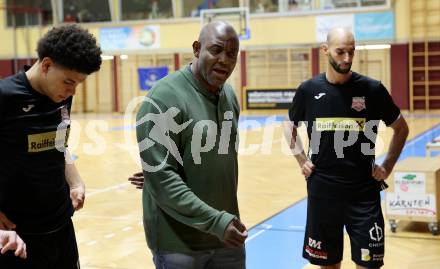 Basketball 2. Liga 2024/2025. Grunddurchgang 10. Runde.  Woerthersee Piraten gegen Mattersburg Rocks.   Trainer James Williams  (Mattersburg). Klagenfurt, am 30.11.2024.
Foto: Kuess


---
pressefotos, pressefotografie, kuess, qs, qspictures, sport, bild, bilder, bilddatenbank