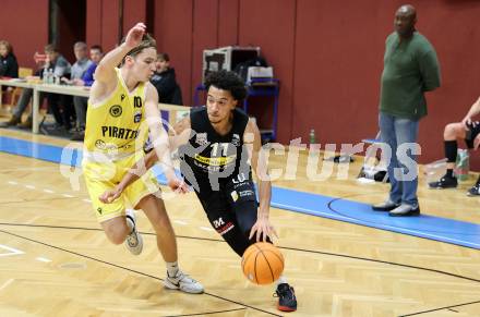 Basketball 2. Liga 2024/2025. Grunddurchgang 10. Runde.  Woerthersee Piraten gegen Mattersburg Rocks.   Emilio Rozmann (Woerthersee Piraten),  Yann Grandperret	  (Mattersburg). Klagenfurt, am 30.11.2024.
Foto: Kuess


---
pressefotos, pressefotografie, kuess, qs, qspictures, sport, bild, bilder, bilddatenbank