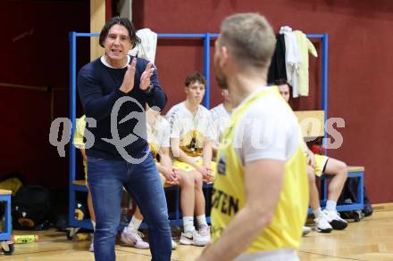 Basketball 2. Liga 2024/2025. Grunddurchgang 10. Runde.  Woerthersee Piraten gegen Mattersburg Rocks.  Trainer Andreas Kuttnig  (Woerthersee Piraten),  Klagenfurt, am 30.11.2024.
Foto: Kuess


---
pressefotos, pressefotografie, kuess, qs, qspictures, sport, bild, bilder, bilddatenbank