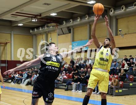 Basketball 2. Liga 2024/2025. Grunddurchgang 10. Runde.  Woerthersee Piraten gegen Mattersburg Rocks.  Shawn L. Ray   (Woerthersee Piraten),  Petar Zivkovic  (Mattersburg). 
Foto: Kuess


---
pressefotos, pressefotografie, kuess, qs, qspictures, sport, bild, bilder, bilddatenbank