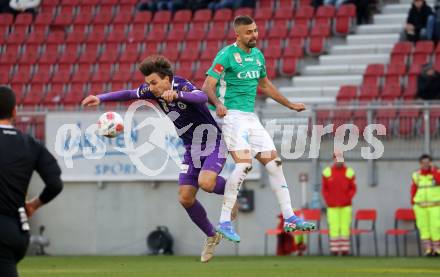 Fussball Bundesliga.  Austria Klagenfurt gegen WSG Tirol.  Thorsten Mahrer, (Austria Klagenfurt), Lukas Hinterseer   (WSG Tirol). Klagenfurt, am 1.12.2024.
Foto: Kuess
www.qspictures.net
---
pressefotos, pressefotografie, kuess, qs, qspictures, sport, bild, bilder, bilddatenbank