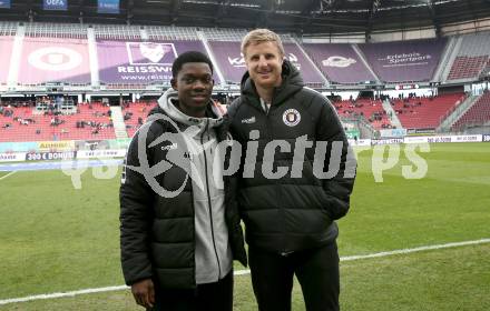 Fussball Bundesliga. SK  Austria Klagenfurt gegen WSG Tirol. Denzel Owusu, Martin Hinteregger (Klagenfurt). Klagenfurt, am 1.12.2024.
Foto: Kuess
---
pressefotos, pressefotografie, kuess, qs, qspictures, sport, bild, bilder, bilddatenbank