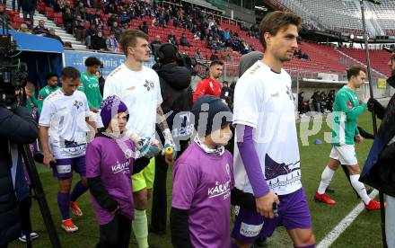 Fussball Bundesliga. SK  Austria Klagenfurt gegen WSG Tirol. Thorsten Mahrer, Simon Spari  (Klagenfurt). Klagenfurt, am 1.12.2024.
Foto: Kuess
---
pressefotos, pressefotografie, kuess, qs, qspictures, sport, bild, bilder, bilddatenbank