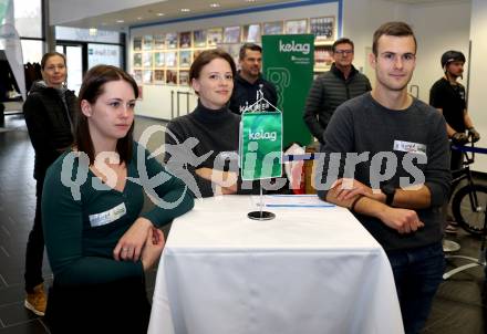 Kaernten Sport. Package Uebergabe. Sarah Flaschberger, Julia Rath, Hannes Koestenbaumer.
Foto: Kuess
---
pressefotos, pressefotografie, kuess, qs, qspictures, sport, bild, bilder, bilddatenbank