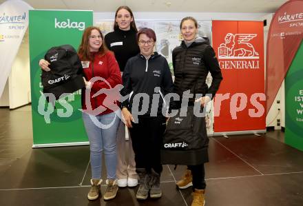 Kaernten Sport. Package Uebergabe. Julia Sciancalepore, Marijana Jelic, Romana Zablatnik, Sandra Pollak..
Foto: Kuess
---
pressefotos, pressefotografie, kuess, qs, qspictures, sport, bild, bilder, bilddatenbank