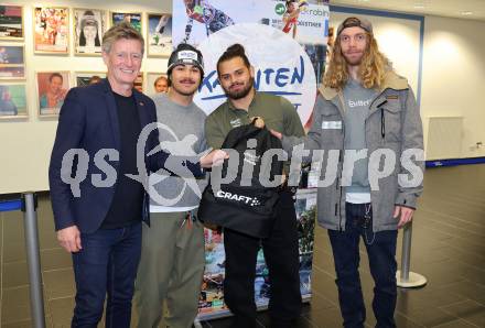 Kaernten Sport. Package Uebergabe.  Arno Arthofer, Valentin Pezzei, Philipp Mischkulnig. Klagenfurt, 3.12.2024.
Foto: Kuess
---
pressefotos, pressefotografie, kuess, qs, qspictures, sport, bild, bilder, bilddatenbank