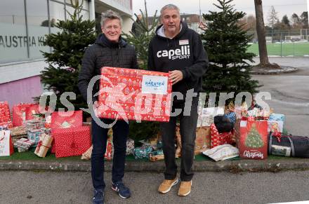 Fussball Bundesliga. SK Austria Klagenfurt. Viola Weihnachtswunsch-Aktion. Arno Arthofer, Trainer Peter Pacult. Klagenfurt, am 6.12.2024.
Foto: Kuess
---
pressefotos, pressefotografie, kuess, qs, qspictures, sport, bild, bilder, bilddatenbank