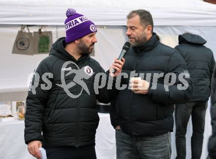 Fussball Bundesliga. SK Austria Klagenfurt. Viola Weihnachtswunsch-Aktion. Sandro Zakany, Zeljko Karajica. Klagenfurt, am 6.12.2024.
Foto: Kuess
---
pressefotos, pressefotografie, kuess, qs, qspictures, sport, bild, bilder, bilddatenbank